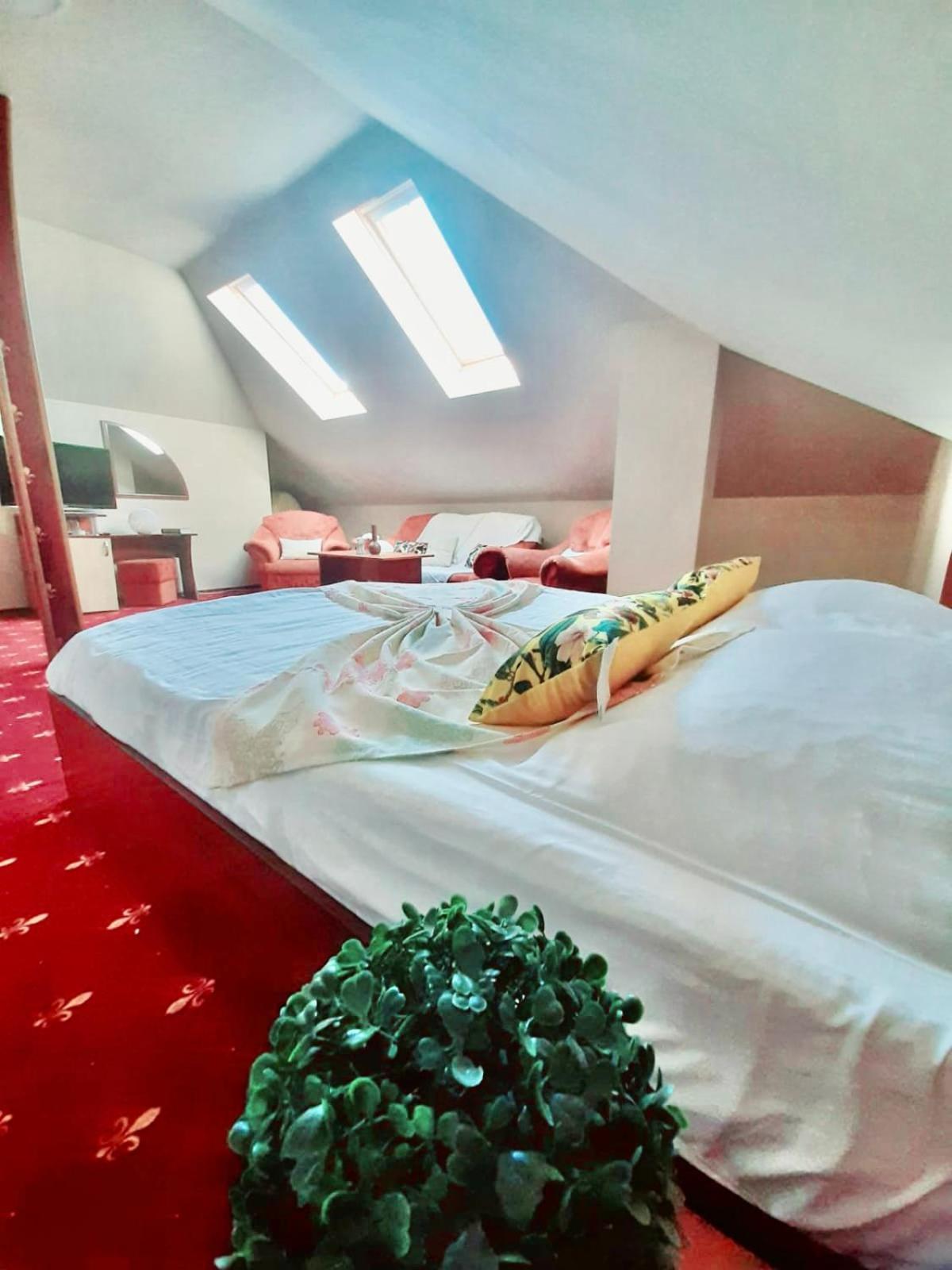 Vila Miluna Mamaia Kültér fotó