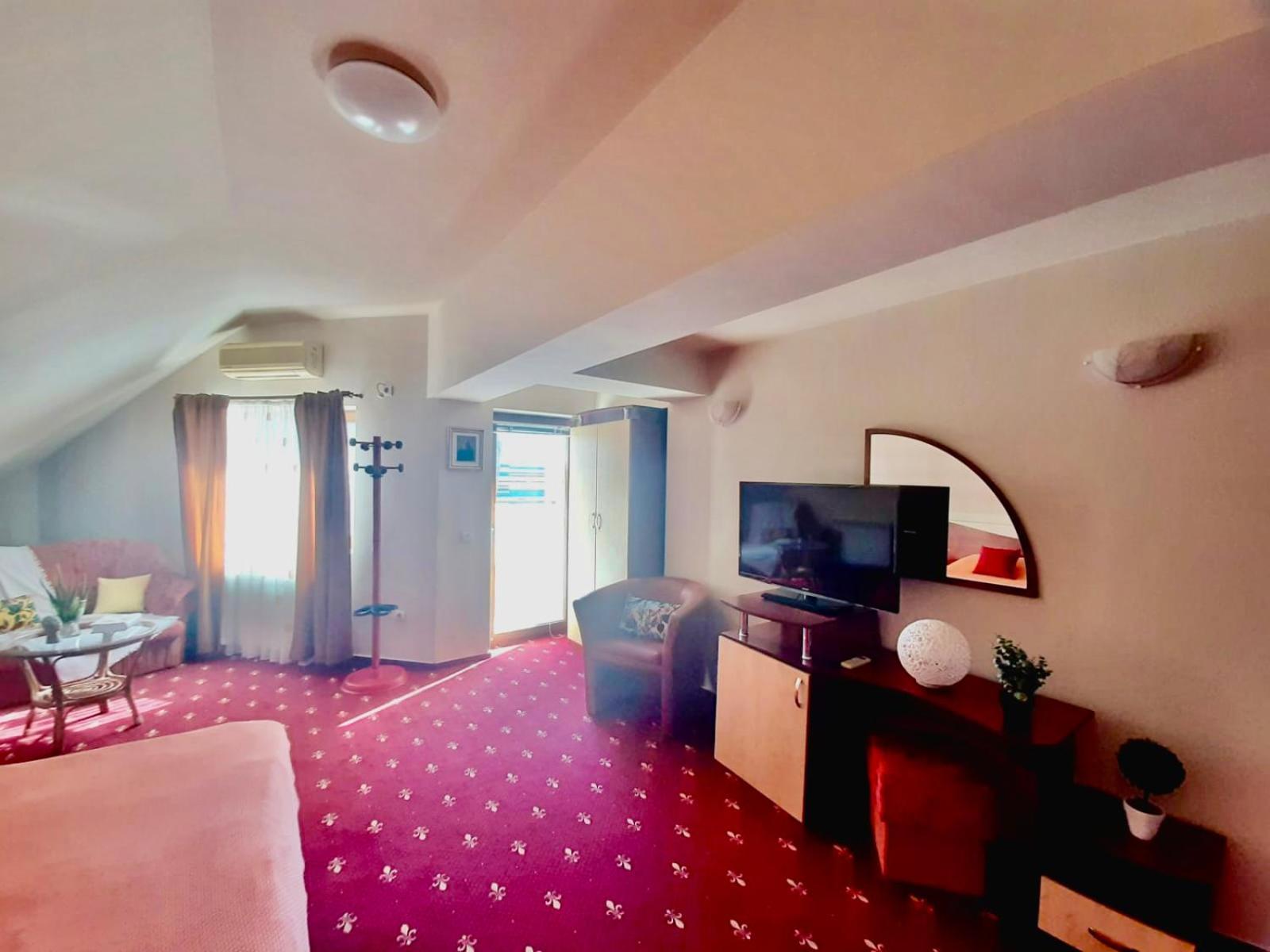 Vila Miluna Mamaia Kültér fotó