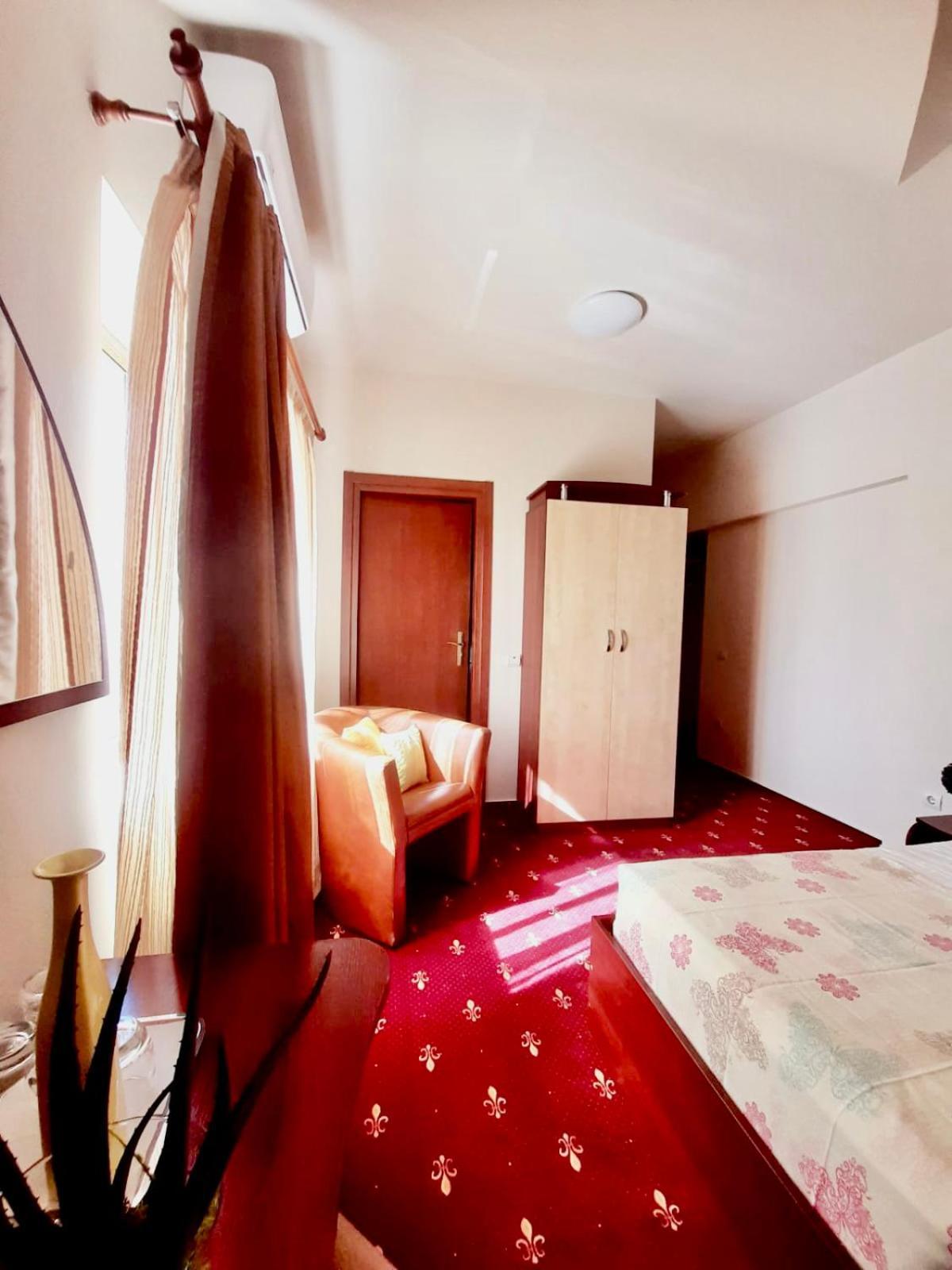 Vila Miluna Mamaia Kültér fotó