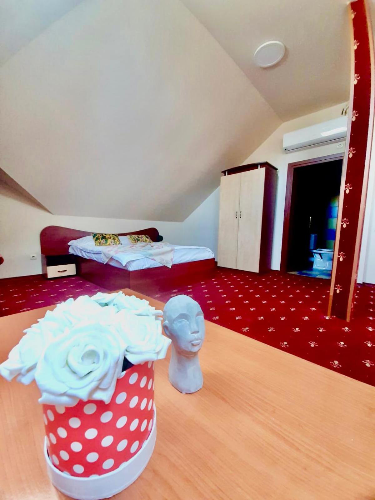 Vila Miluna Mamaia Kültér fotó